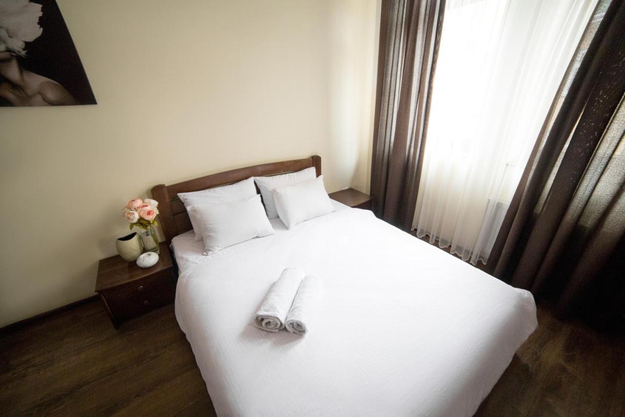Аpartments In The Center Apartment Lviv Ngoại thất bức ảnh